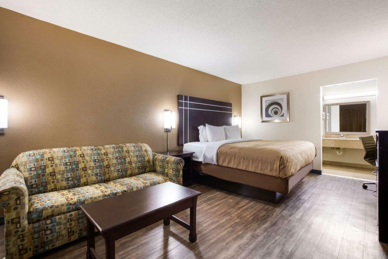 Quality Inn Starkville Εξωτερικό φωτογραφία