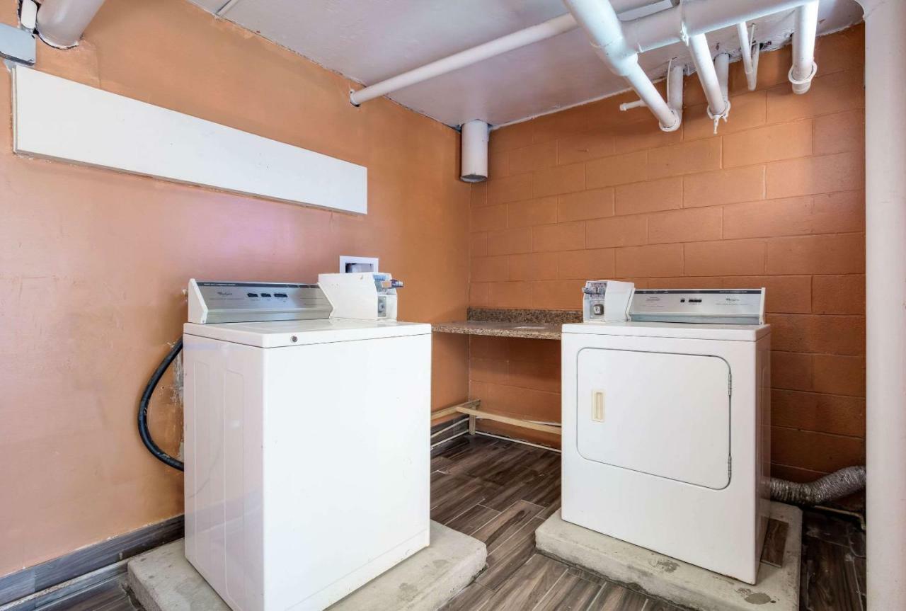 Quality Inn Starkville Εξωτερικό φωτογραφία