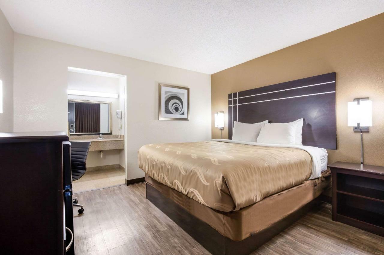 Quality Inn Starkville Εξωτερικό φωτογραφία